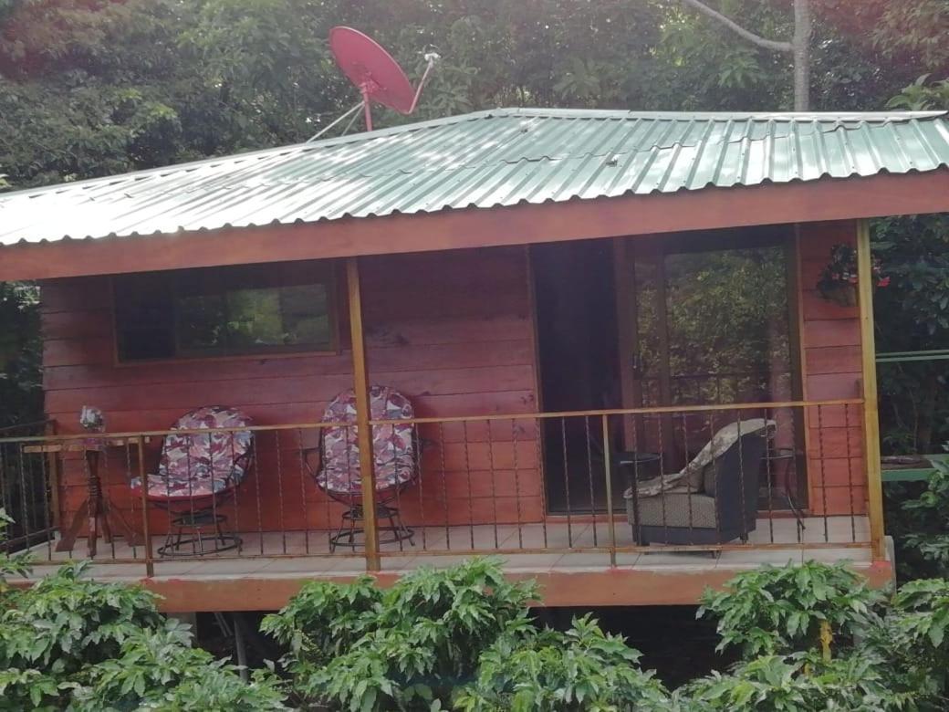 Rancho De Lelo Ecolodge Monteverde Exterior foto