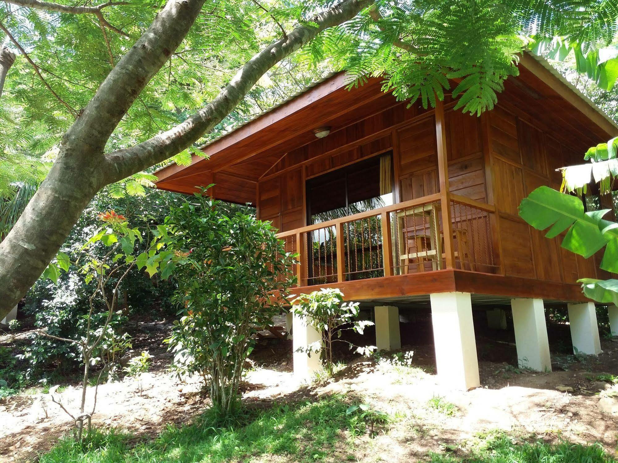 Rancho De Lelo Ecolodge Monteverde Exterior foto